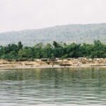 জাফলং বিজিবি ক্যাম্প থেকে পাহাড়ের দৃশ্য