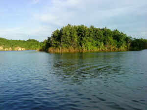 মহামায়া লেক